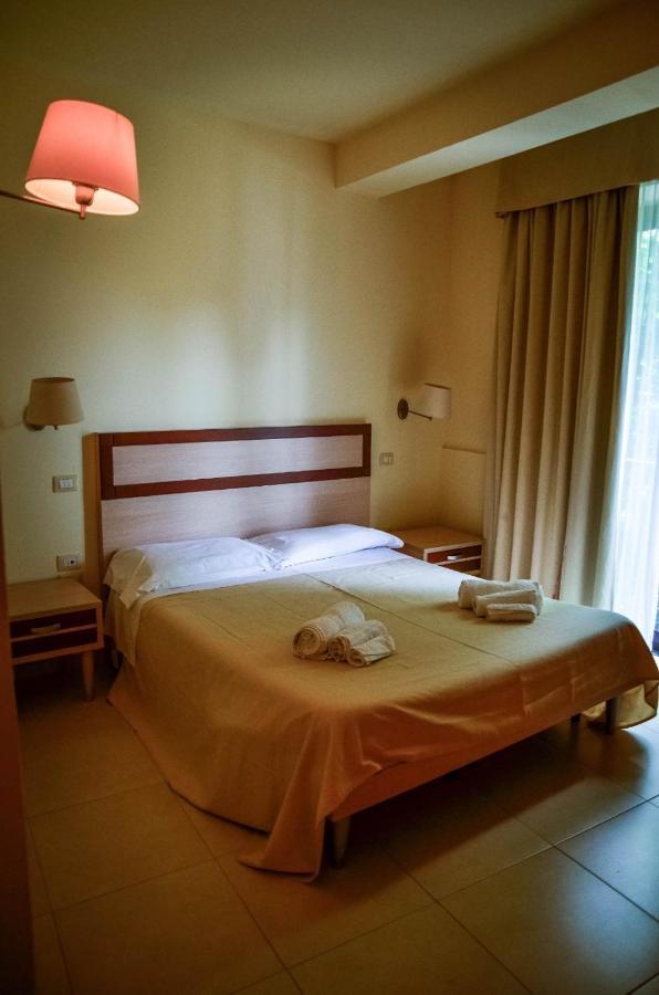 Hotel Milomax Dış mekan fotoğraf