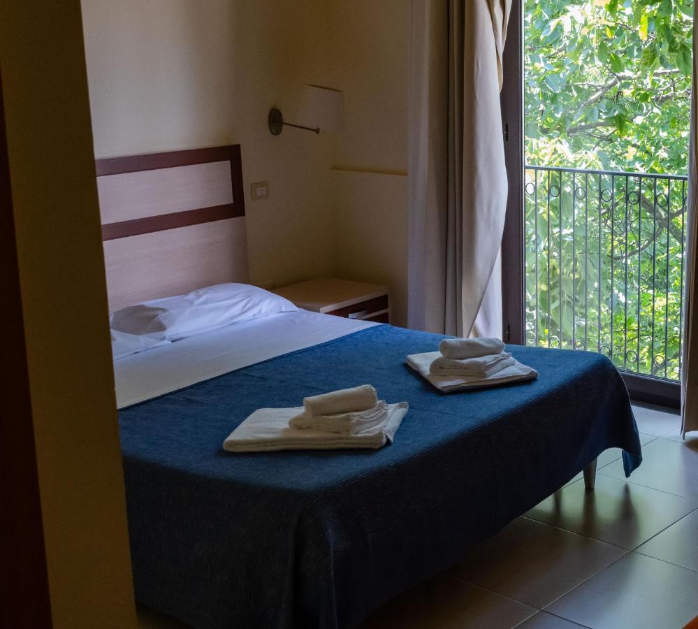 Hotel Milomax Dış mekan fotoğraf